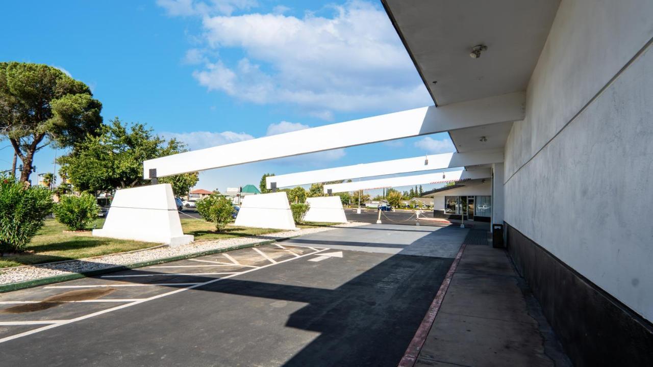 G T Hotels Inn & Suites Extended Stay Victorville Exteriör bild